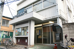 町屋区民事務所ひろば館の外観画像