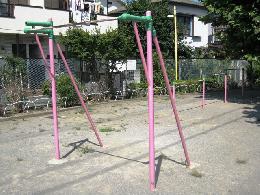 鉄棒の画像