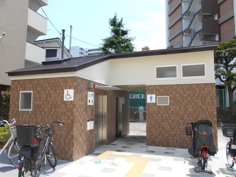 東日暮里一丁目公園トイレ外観