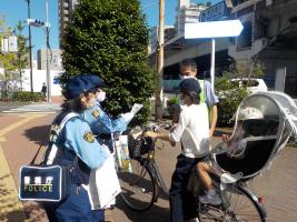 警察署とのキャンペーン活動