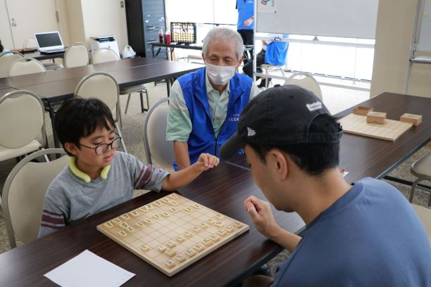 お父さんと将棋の勝負
